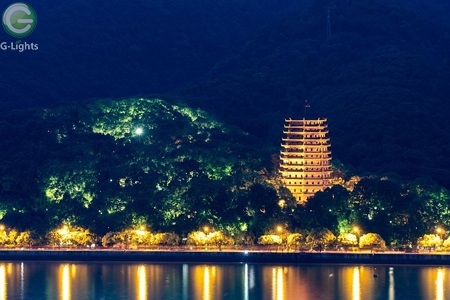 LED投光灯厂家解码现代城市的光影
